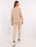 Hurt Beżowy dwuczęściowy komplet z legginsami