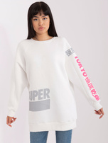 Hurtownia Ecru damska bluza oversize z nadrukiem