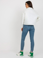 Hurtownia Ecru pikowana kurtka przejściowa z naszywką