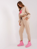 Hurt Beżowo-fluo różowy komplet dresowy z literą A