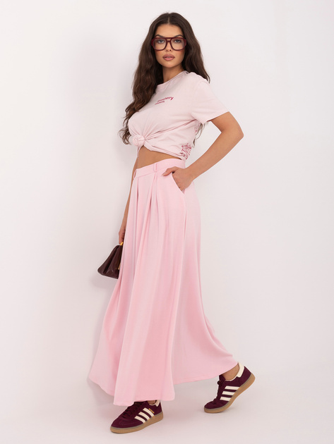 Jasnoróżowa maxi spódnica z miękkiego materiału