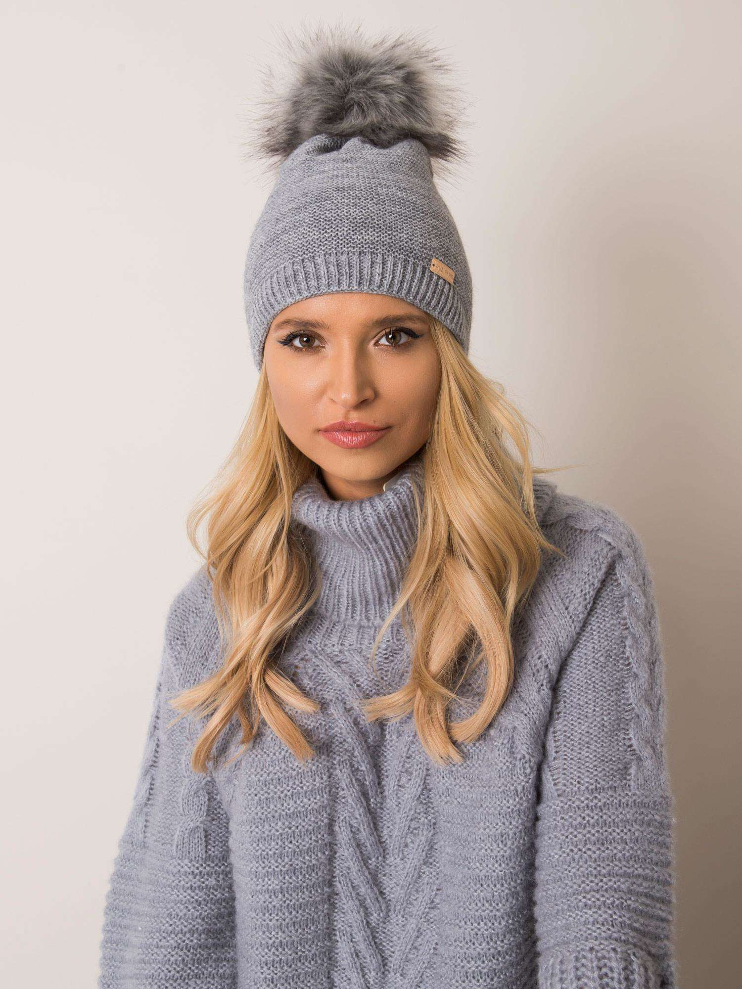 Gray winter hat RUE PARIS