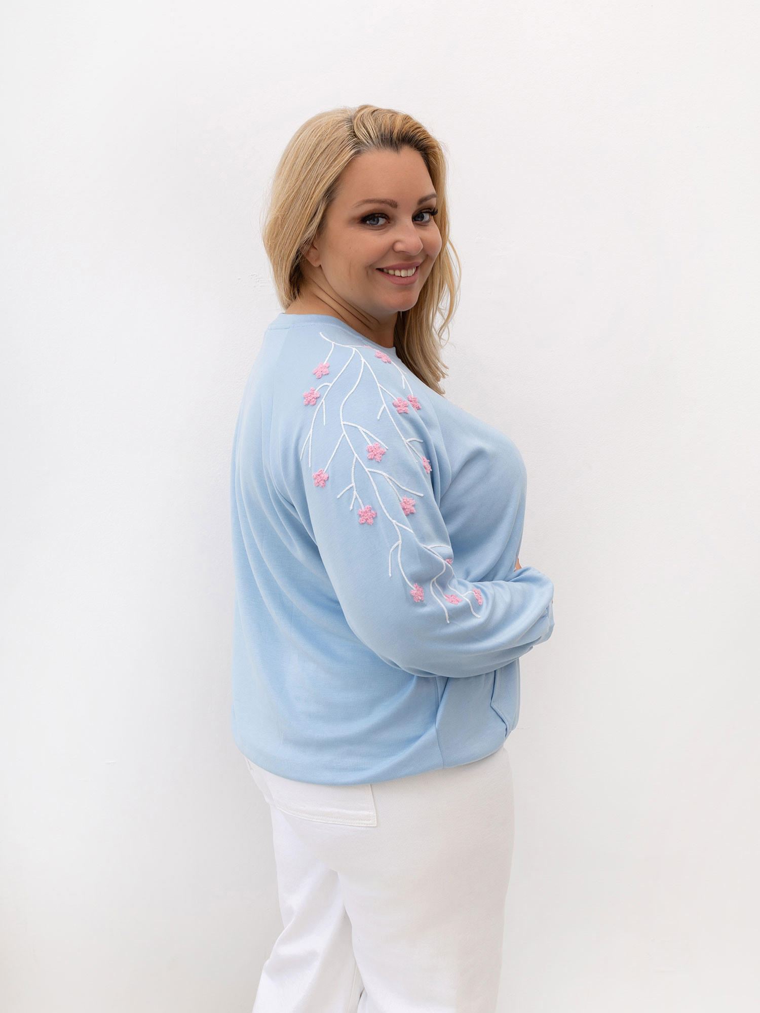 Bluza jasny niebieski