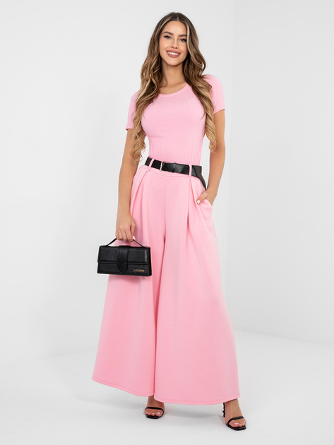 Jasnoróżowa bluzka basic z krótkim rękawem RUE PARIS