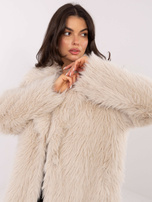 Jasnobeżowy zimowy płaszcz ze sztucznego futerka 