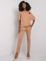 Camelowy komplet bawełniany z aplikacją Jane RUE PARIS