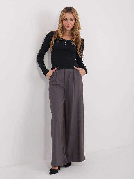 Czarna dopasowana bluzka z okrągłym dekoltem