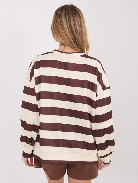 Jasnobeżowa bluza z naszywką na rękawie