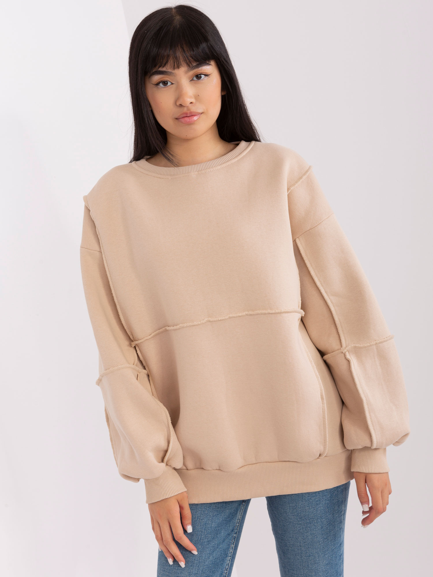 Hurtownia Beżowa bluza oversize bez kaptura