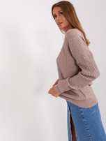 Hurt Ciemnobeżowy damski sweter klasyczny we wzory