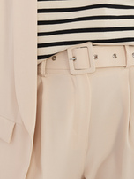 Beżowy garnitur ze spodniami typu cygaretki RUE PARIS 