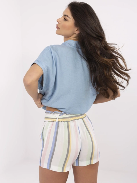 Białe szorty z wiązanym paskiem RUE PARIS