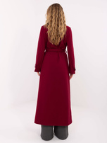 Bordowy długi płaszcz z paskami na rękawach 
