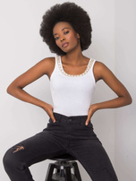 Biały top z łańcuszkiem Jaylee OCH BELLA