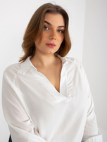 Hurt Ecru Bluse in Übergröße mit Kragen.