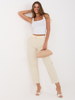 Jasnobeżowe sztruksowe spodnie typu carrot