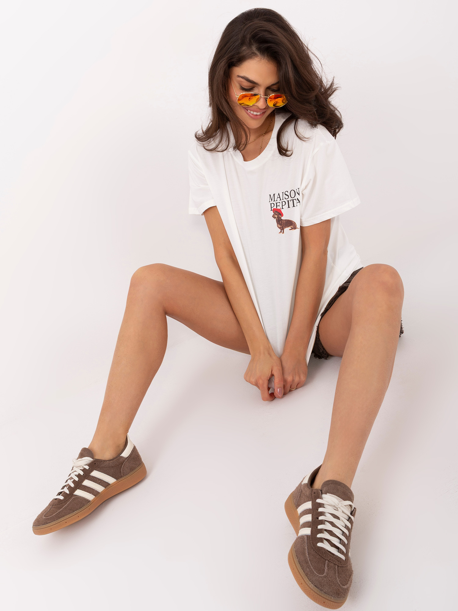 Ecru bawełniany t-shirt z napisem