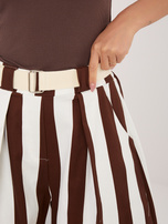 Ecru-brązowe letnie spodnie z szeroką nogawką 