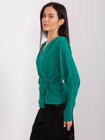 Tamsiai žalia kopertinė elegantiška palaidinė su raišteliu.