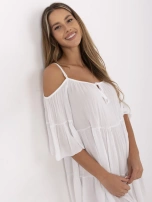 Biała sukienka z odkrytymi ramionami Veronique OCH BELLA