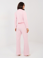 Jasnoróżowy komplet z dwurzędową marynarką RUE PARIS 