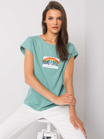 Jasnozielony t-shirt z nadrukiem Aloha