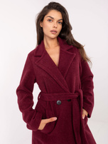 Bordowy damski płaszcz boucle z paskiem