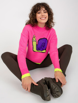 Hurtownia Różowy sweter klasyczny z kolorowym nadrukiem  