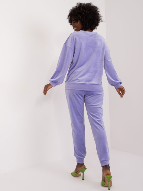 Hurt Jasnofioletowy komplet welurowy z bluzą w kwiaty