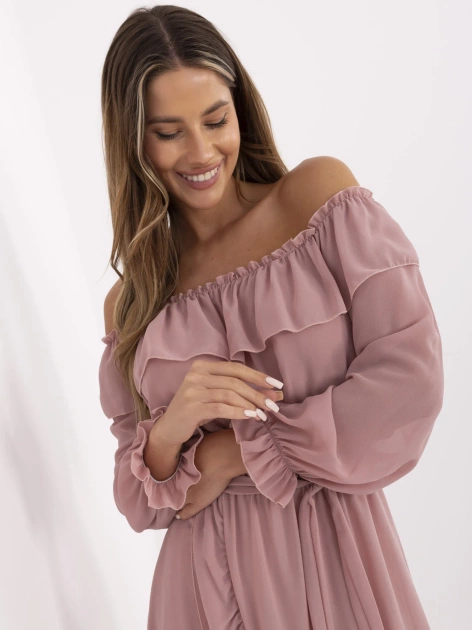 Brudnoróżowa sukienka hiszpanka z falbankami Farren OCH BELLA