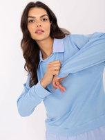 Hurt Jasnoniebieska damska bluzka z koszulowymi elementami