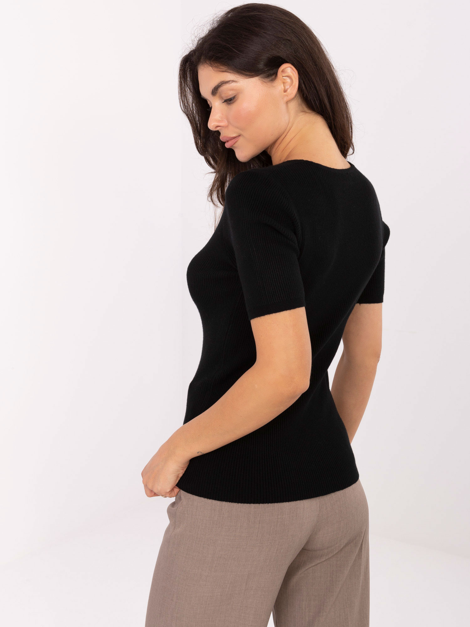 Sweter czarny