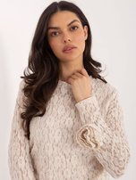 Jasnobeżowa dopasowana bluzka z koronką