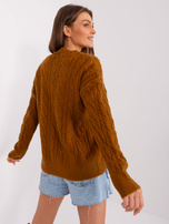 Hurt Jasnobrązowy klasyczny sweter z warkoczami 