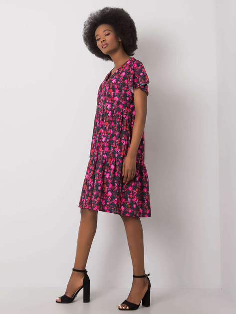 Różowa sukienka we wzory Bailee RUE PARIS