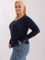 Hurt Granatowy sweter plus size z ozdobnymi guzikami