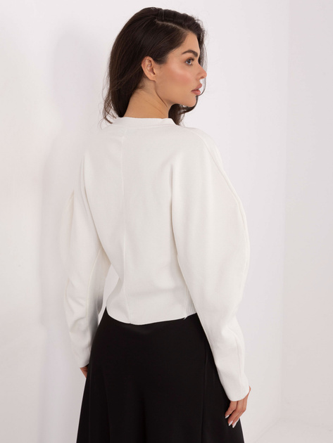 Ecru elegancki sweter z ozdobnymi guzikami