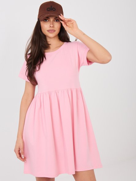 Pastelowa różowa letnia sukienka z krótkim rękawem RUE PARIS