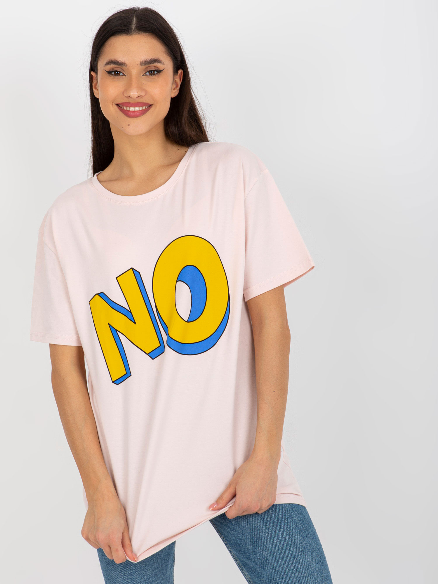 Jasnoróżowy bawełniany t-shirt z nadrukiem