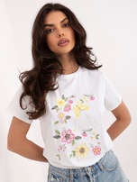 Ecru damski t-shirt z haftem w kwiaty