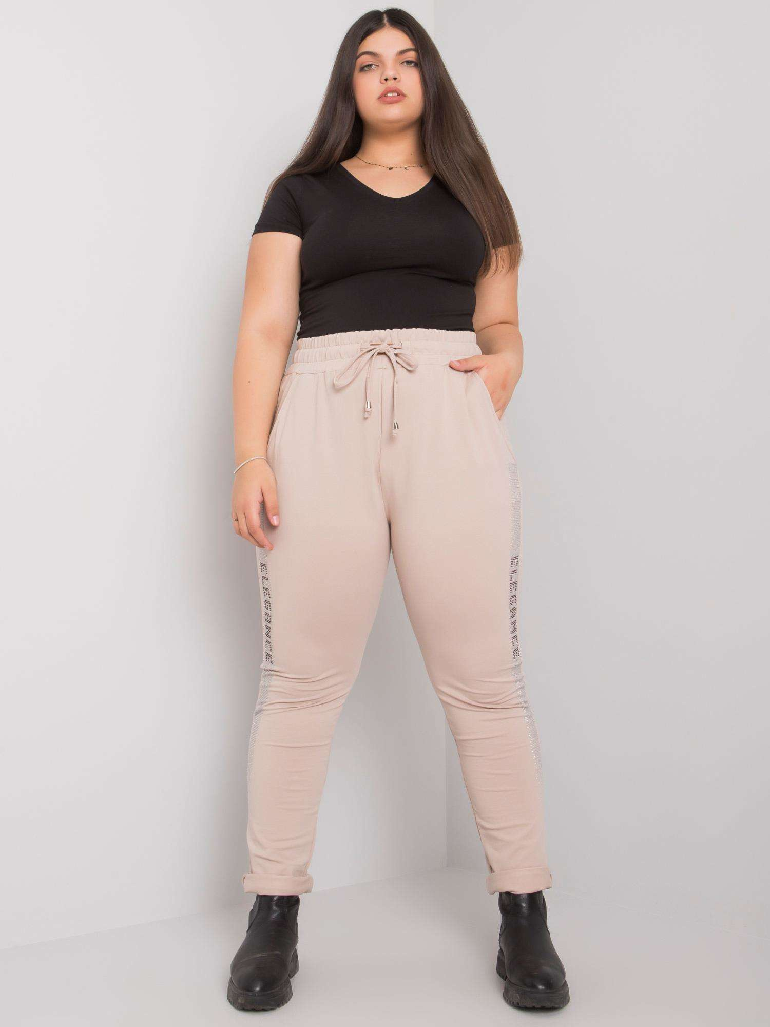 Beige plus size sweatpants with Aelis applique
