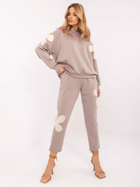 Hurtownia Ciemnobeżowy damski komplet z cekinami