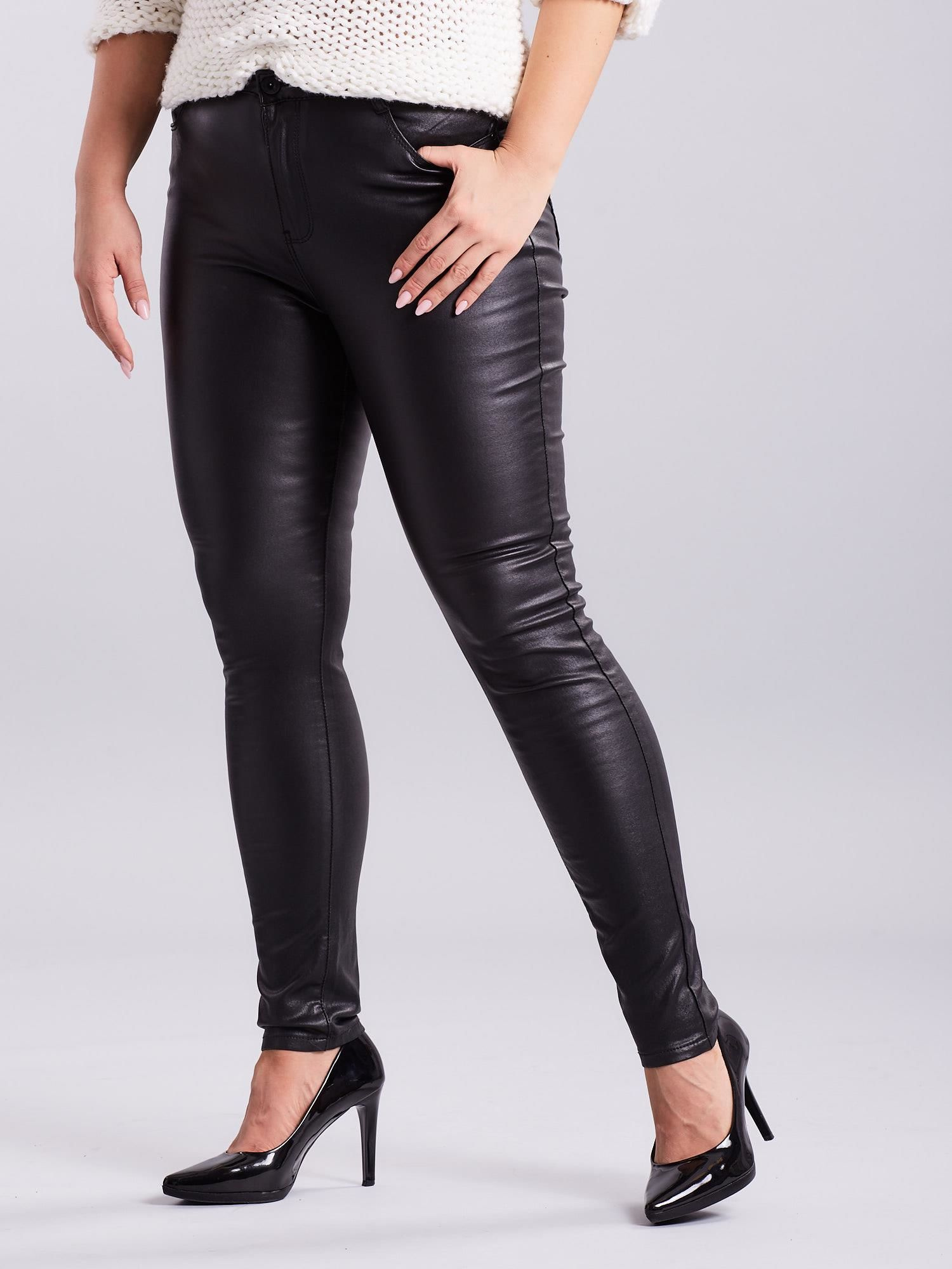 Czarne woskowane spodnie skinny PLUS SIZE
