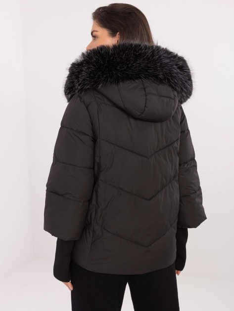 Czarna zimowa kurtka z kapturem