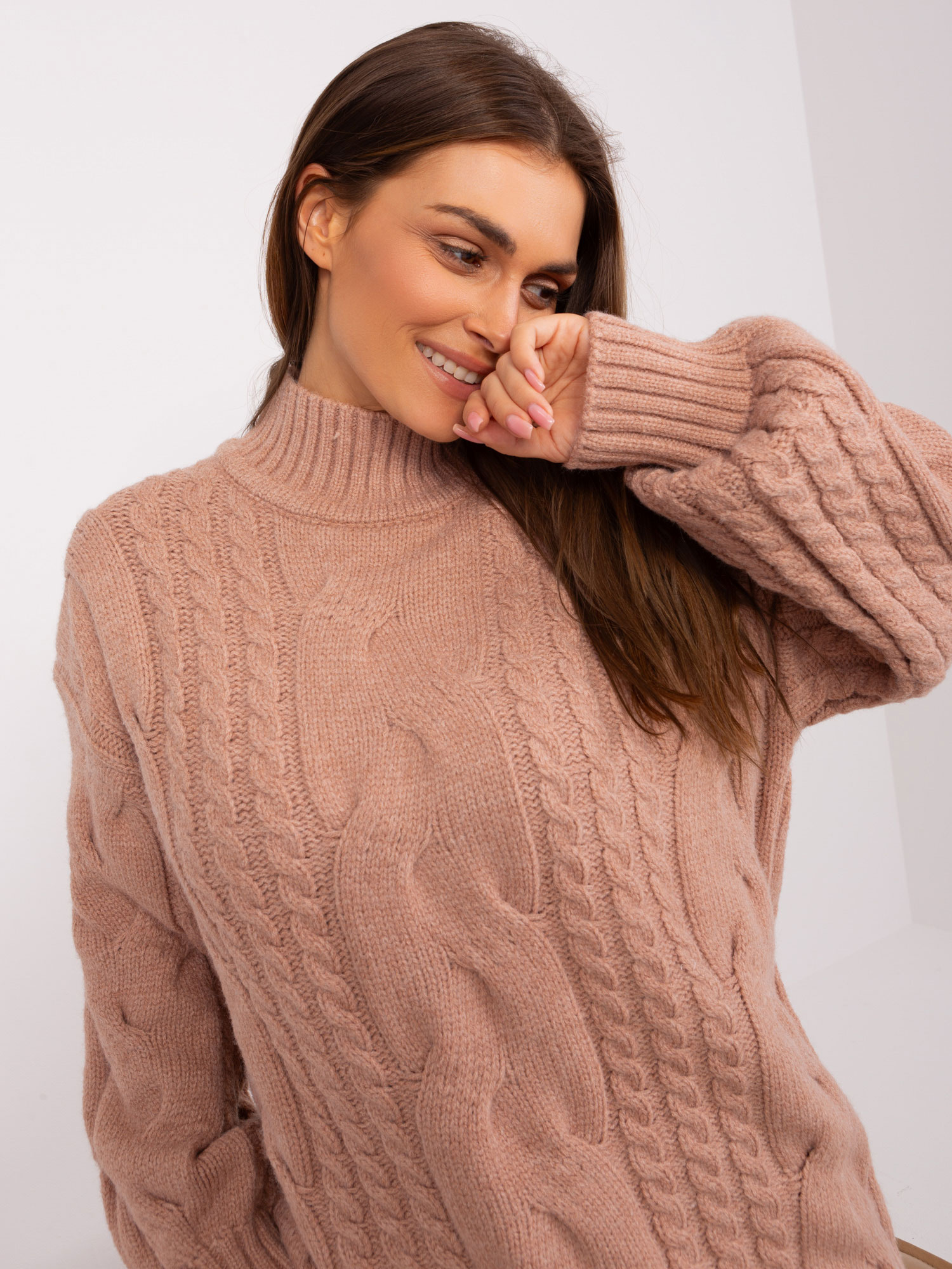 Dirty pink knit dress with turtleneck 