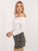 Hurt Ecru eng anliegender Pullover mit Schalkragen in Streifen.