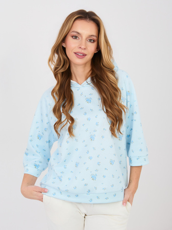 Pastelowa niebieska damska bluza w róże