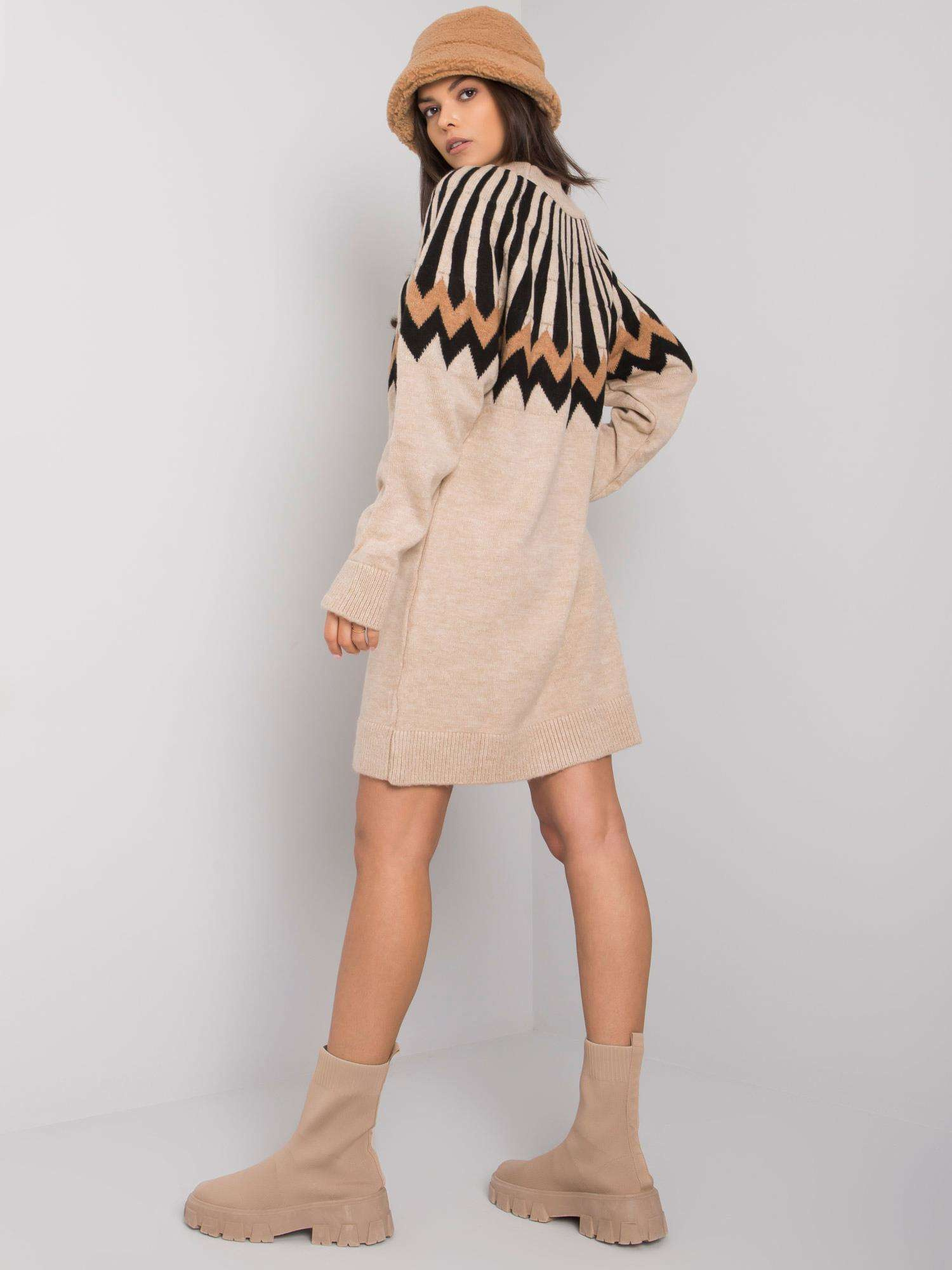 Beige lockeres Strickkleid Shereen RUE PARIS.