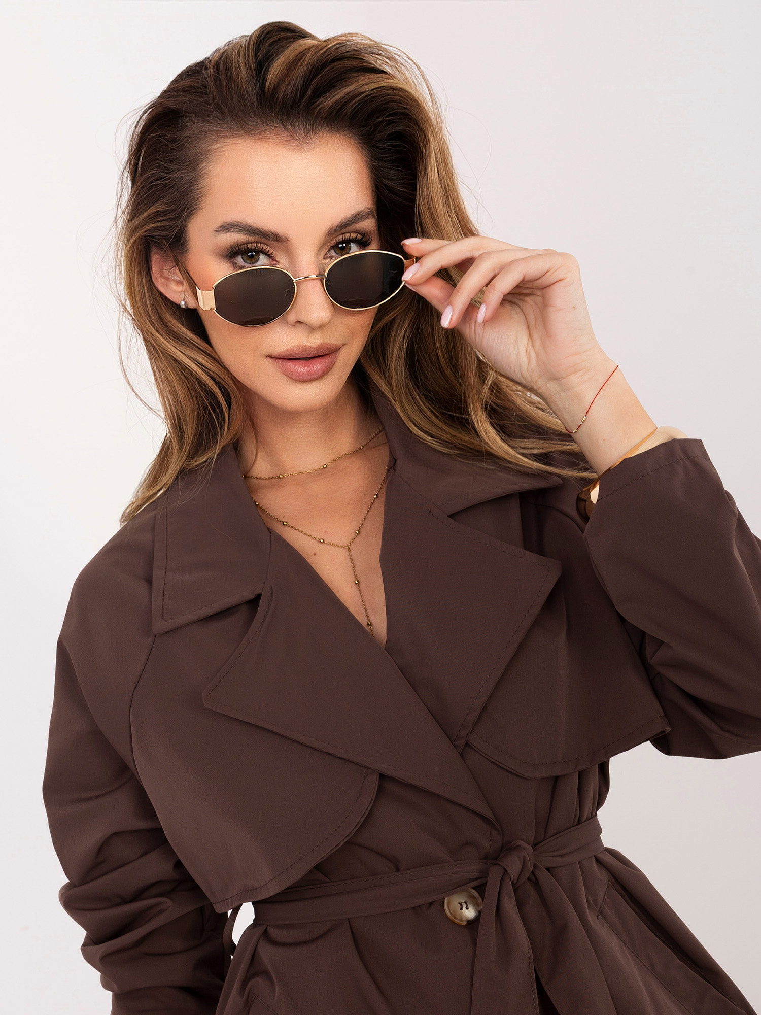 Brązowy jednorzędowy płaszcz z paskiem RUE PARIS