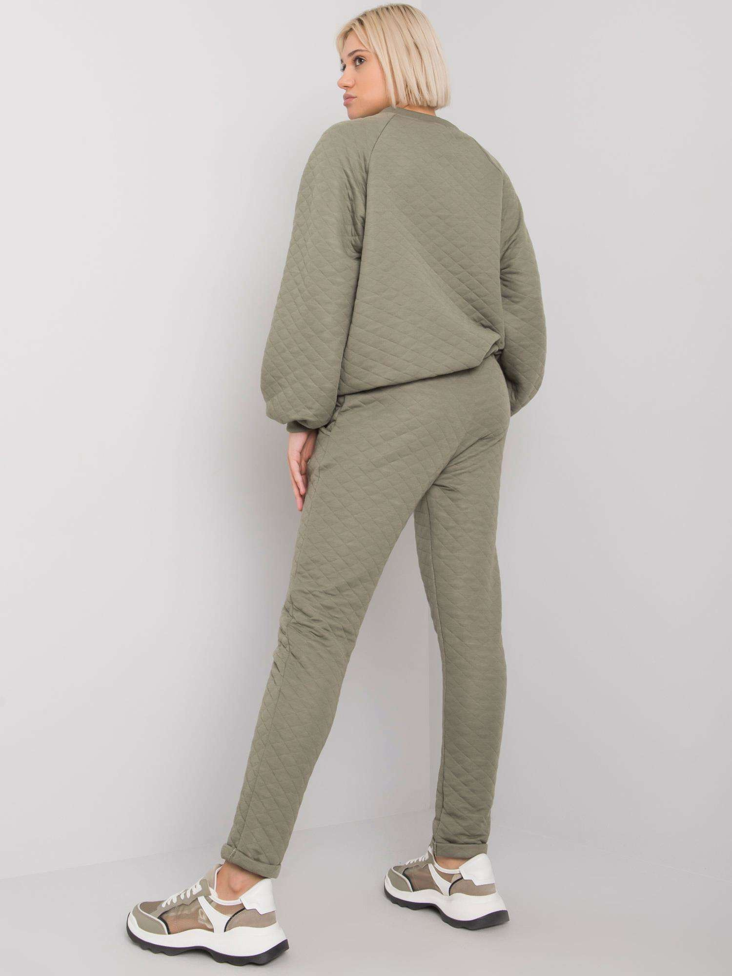 Khaki zweiteiliger gep quilteter Anzug Palermo.